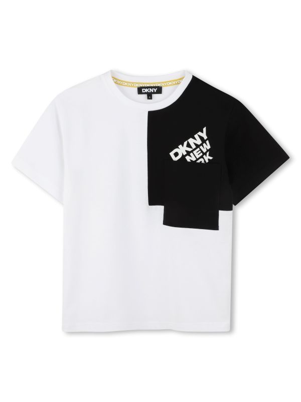 Детска тениска за момче DKNY с асиметричен дизайн