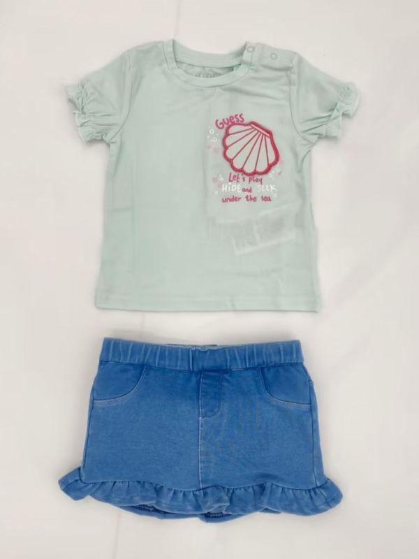 Детска сет за бебе момиче пола и тениска от Guess