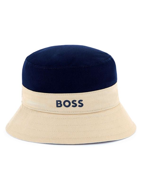 Детска двулицева шапка тип бъкет Boss с лого за момче