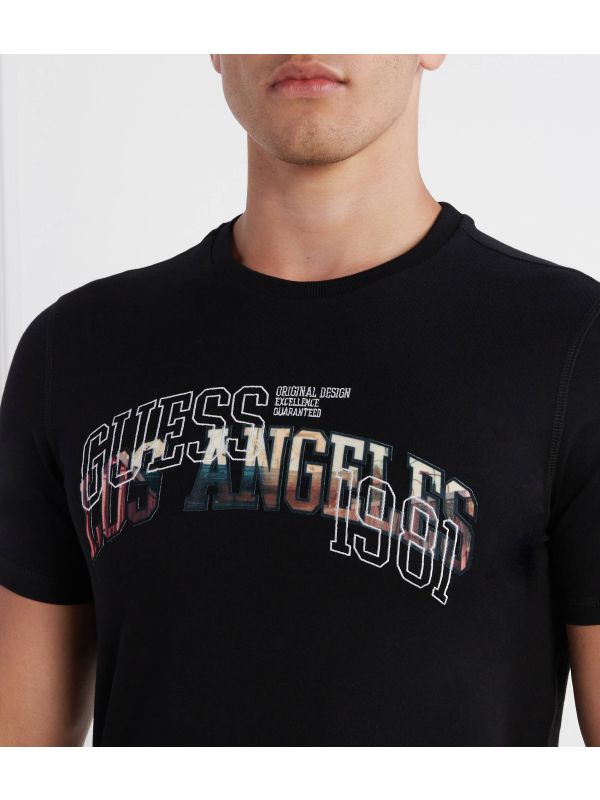 Мъжка тениска Guess с бродиран лого надпис