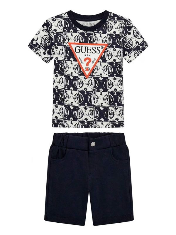 Детски комплект Guess за момче тениска и къси панталони